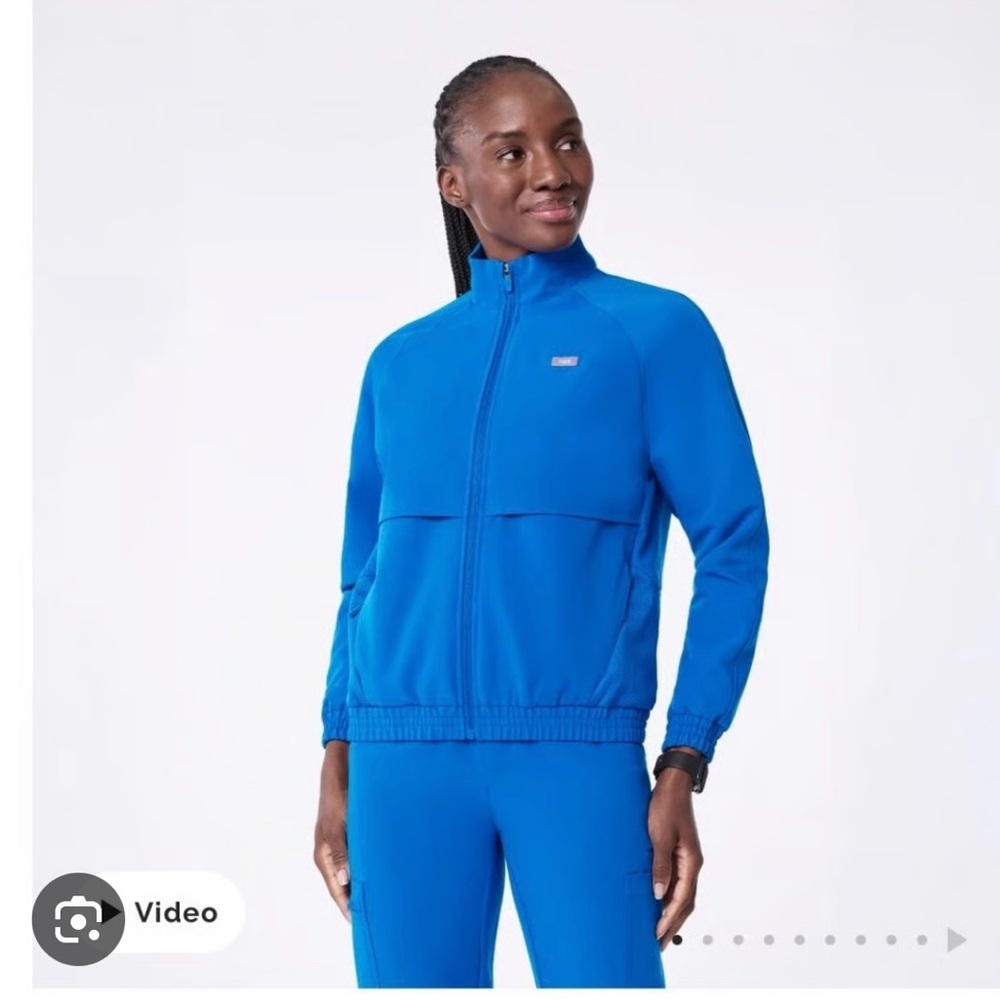 Figs Women's Sydney Scrub Jacket